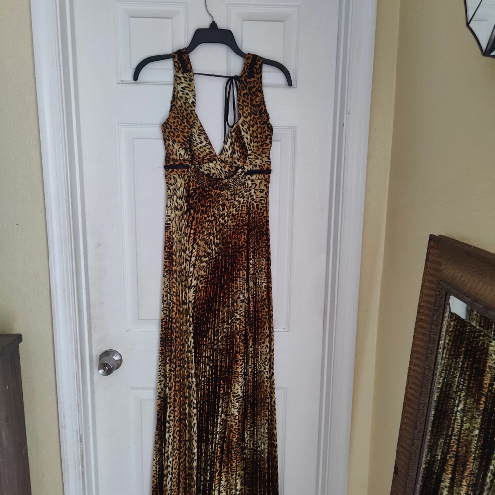 Va Va Voom Leopard Print Backless Pleated Maxi Dr… - image 7